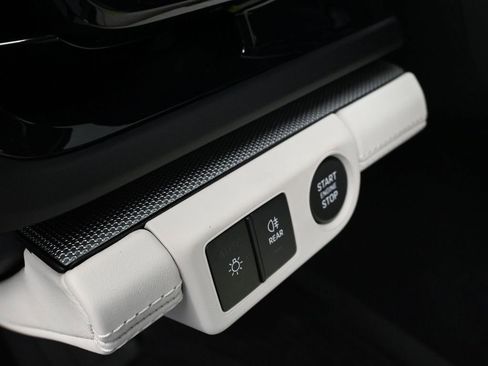 New 2025 Porsche Panamera 4 image 22