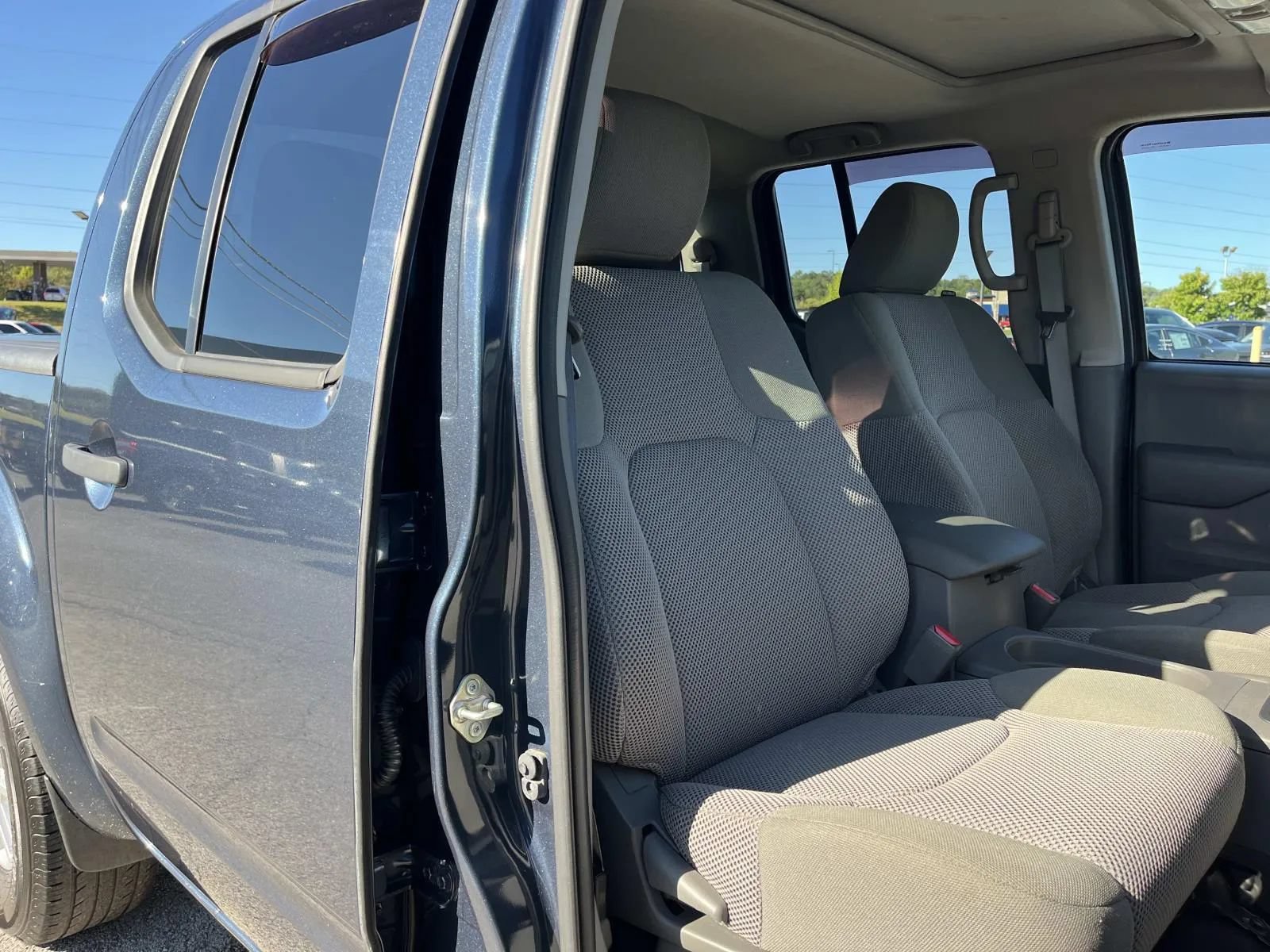 Used 2019 Nissan Frontier SV w/ Value Truck Package RWD image 23