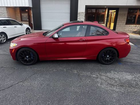 Used 2017 BMW M240i Coupe image 2