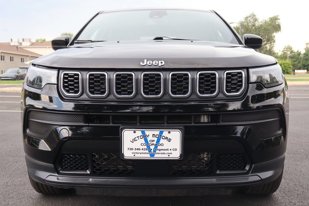 Used 2024 Jeep Compass Sport AWD/4WD image 13
