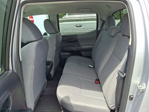 Used 2021 Toyota Tacoma SR w/ SR Convenience Package RWD image 9