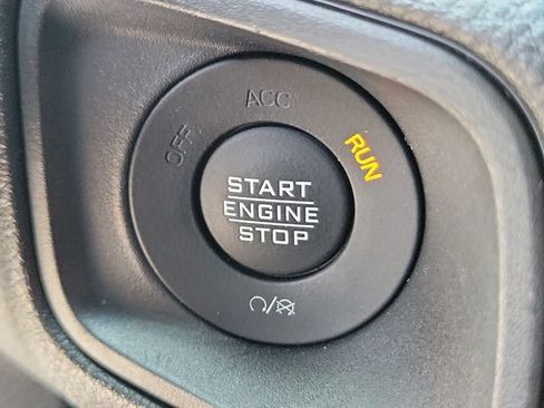 Used 2024 Jeep Wrangler Unlimited Sport AWD/4WD image 33