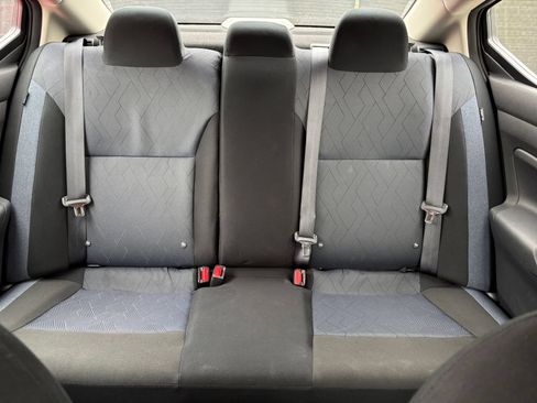 Used 2025 Nissan Versa SV FWD image 35