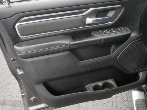 Used 2019 RAM 1500 Big Horn AWD/4WD image 12