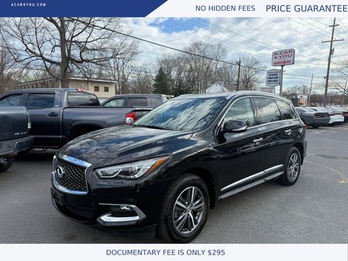 Used 2019 INFINITI QX60 Luxe w/ Essential Package image 1