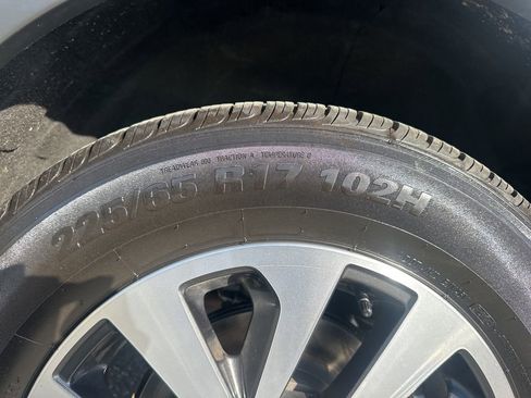 Used 2022 Subaru Outback Premium image 29