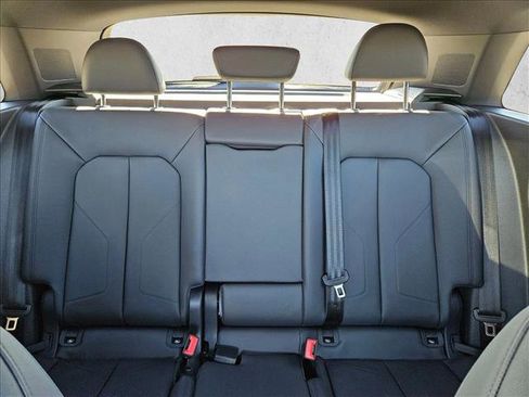 New 2025 Audi Q3 2.0T Premium image 15