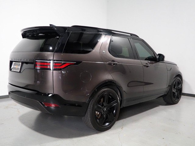 Used 2024 Land Rover Discovery Dynamic SE AWD/4WD image 6