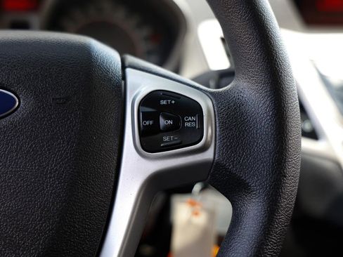Used 2012 Ford Fiesta SE FWD image 24