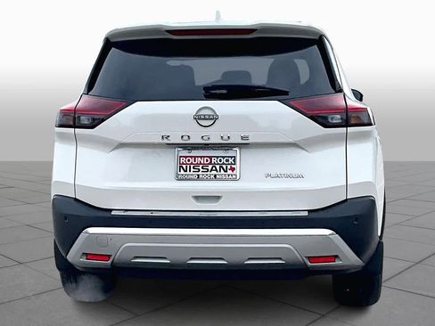 Certified 2022 Nissan Rogue Platinum w/ Head-Up Display Package image 5