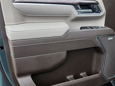 New 2025 Chevrolet Silverado 2500 LTZ w/ LTZ Plus Package AWD/4WD image 8