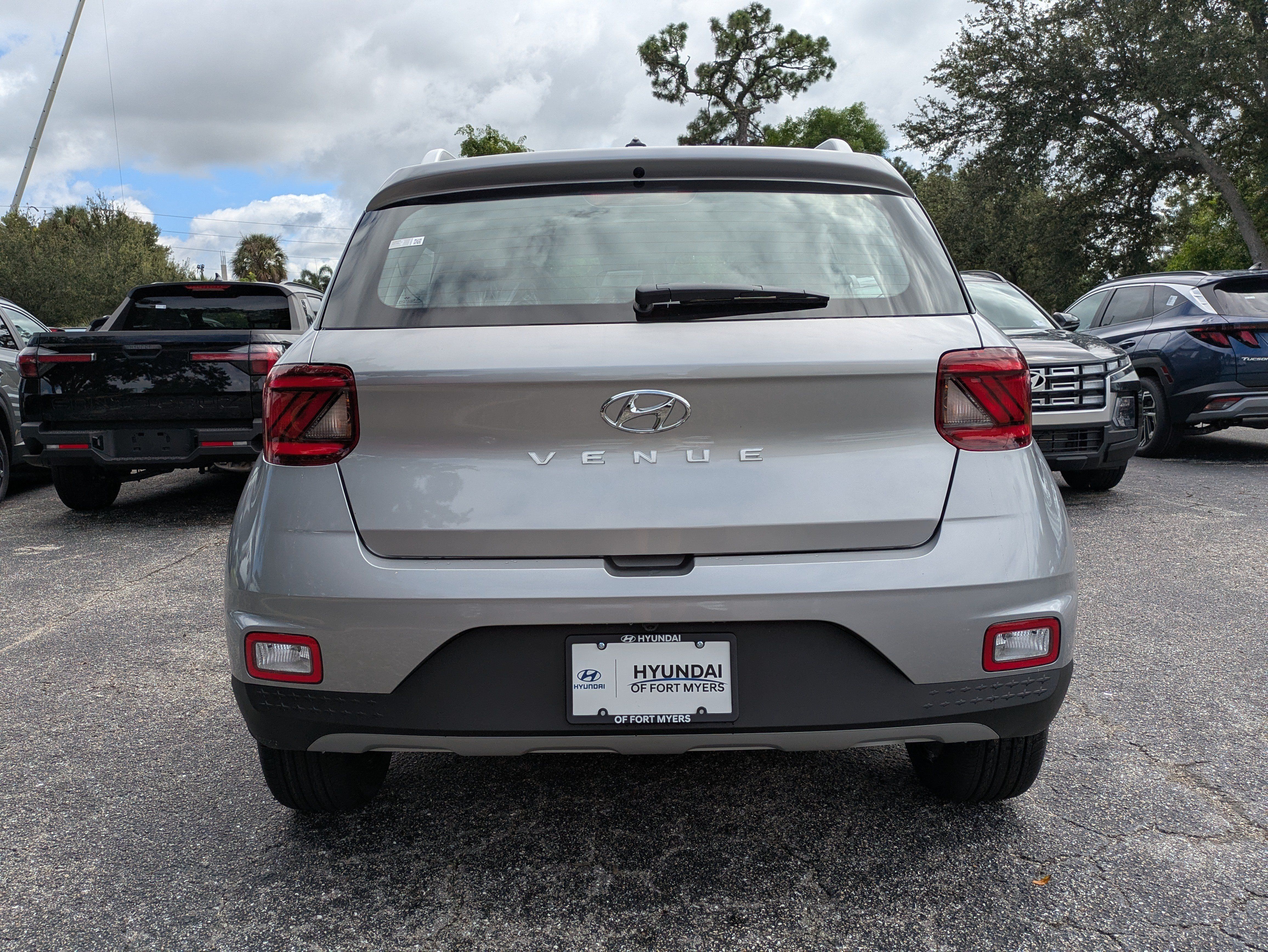 New 2026 Hyundai Venue SEL FWD image 6
