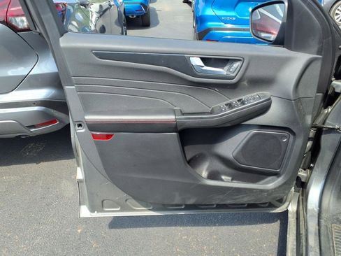 Used 2023 Ford Escape ST-Line w/ Tech Pack #1 image 8