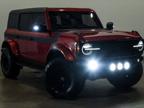 Used 2023 Ford Bronco Badlands AWD/4WD image 4