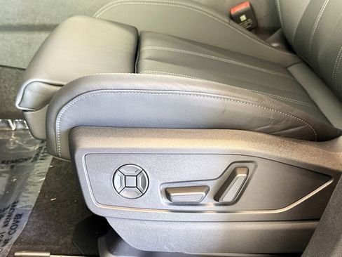 New 2025 Audi Q5 Premium Plus image 16