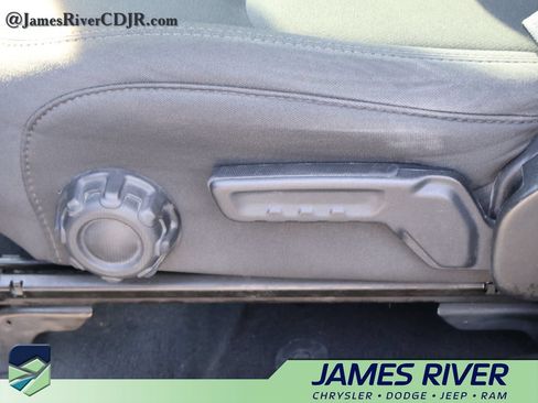 Used 2022 Jeep Wrangler Unlimited Sport AWD/4WD image 23