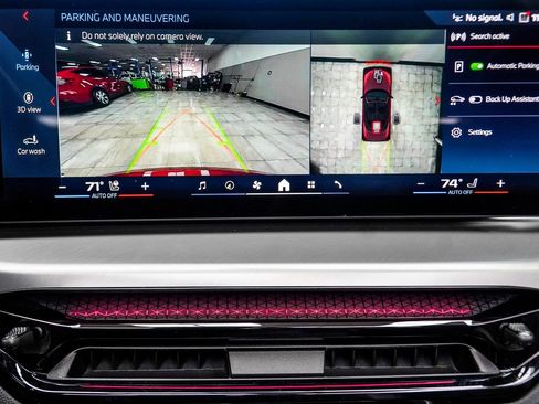 Used 2025 BMW M440i Convertible w/ Premium Package image 28