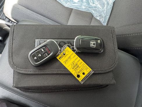 Used 2023 Honda CR-V EX image 28