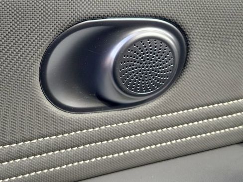 Certified 2025 Hyundai Elantra SEL FWD image 18