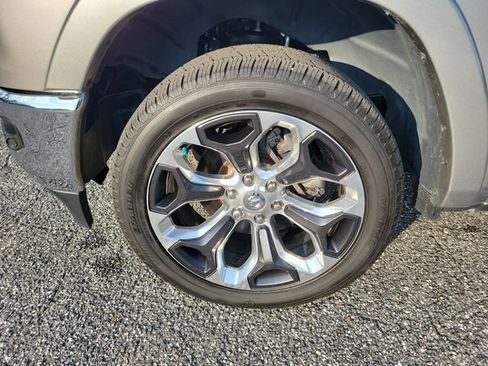 Used 2021 RAM 1500 Limited RWD image 5
