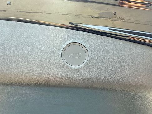 Used 2023 Tesla Model 3 Standard Range RWD image 10