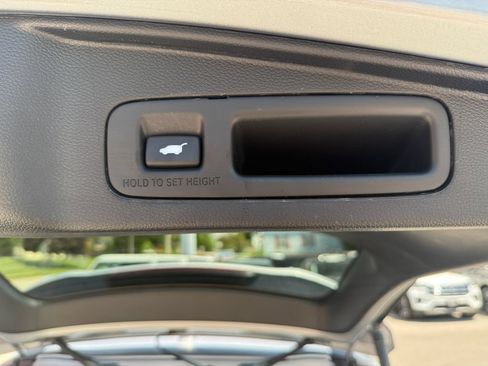 Used 2022 Honda CR-V EX-L image 10