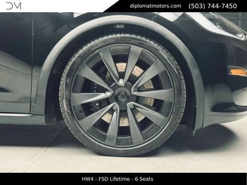 Used 2024 Tesla Model X AWD/4WD image 43