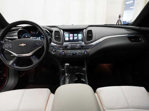Used 2017 Chevrolet Impala Premier w/ Enhanced Convenience Package image 5