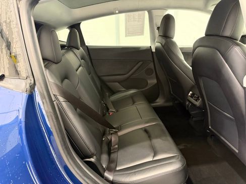 Used 2021 Tesla Model Y Standard Range image 24