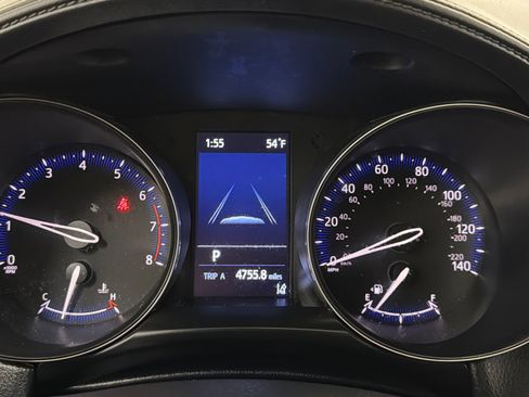 Used 2021 Toyota C-HR LE image 20