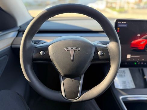 Used 2023 Tesla Model Y Long Range image 6