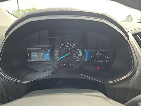 Used 2023 Ford Edge SEL image 22