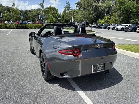 New 2026 MAZDA MX-5 Miata Grand Touring RWD image 13