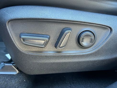 Certified 2022 Toyota Highlander XSE image 17