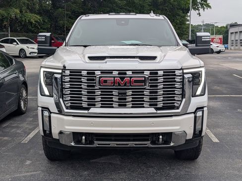 Used 2025 GMC Sierra 2500 Denali w/ Denali Reserve Package AWD/4WD image 5