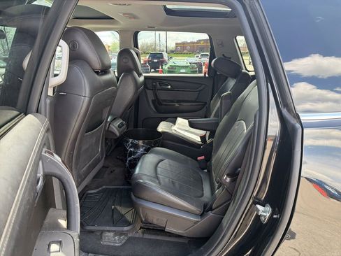 Used 2017 Chevrolet Traverse Premier image 7