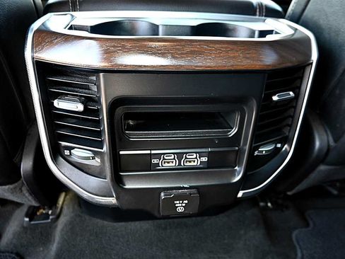 Used 2021 RAM 1500 Laramie RWD image 13