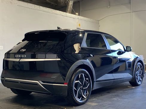 Used 2024 Hyundai Ioniq 5 SEL image 4