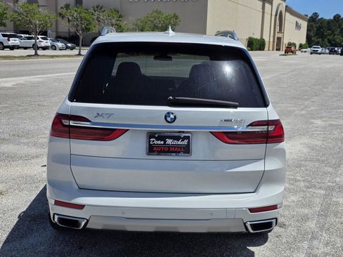 Used 2022 BMW X7 xDrive40i w/ Premium Package AWD/4WD image 3