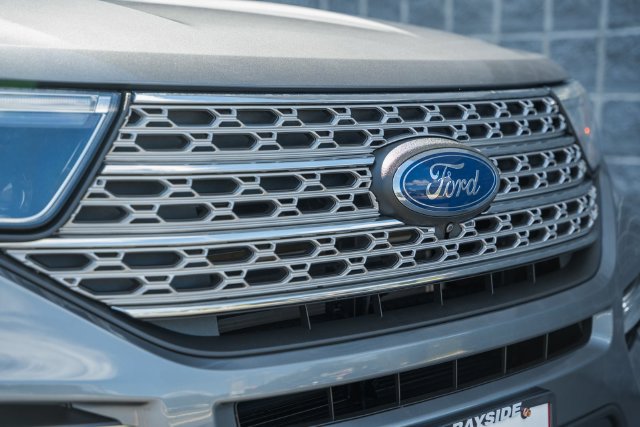 Used 2023 Ford Explorer Limited w/ Limited Technology Package AWD/4WD image 28