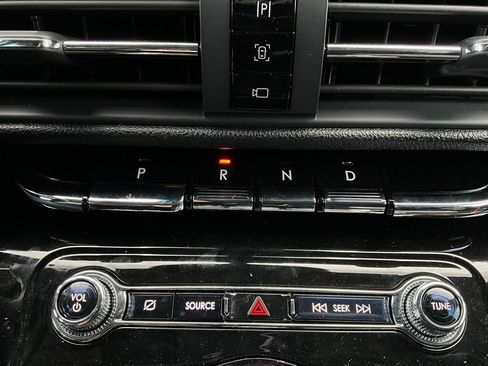 Used 2020 Lincoln Corsair FWD w/ Equipment Group 101A image 32