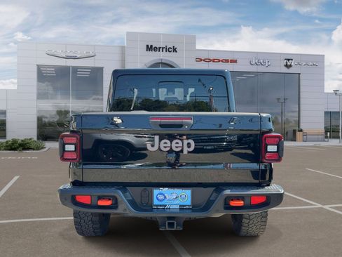 Used 2021 Jeep Gladiator Mojave AWD/4WD image 7
