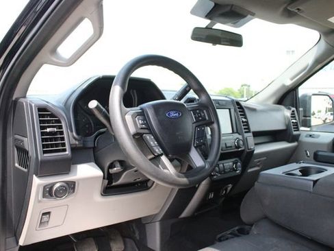 Used 2019 Ford F150 XL w/ Equipment Group 101A Mid AWD/4WD image 2