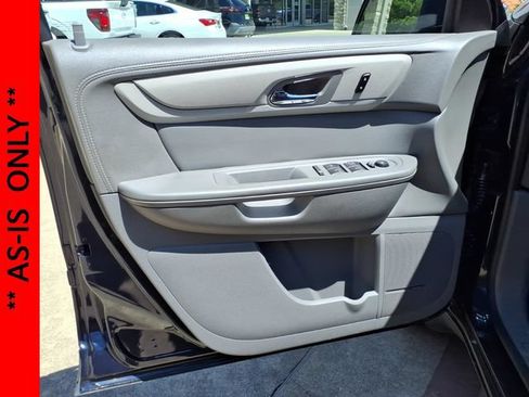 Used 2015 Chevrolet Traverse LT FWD image 18