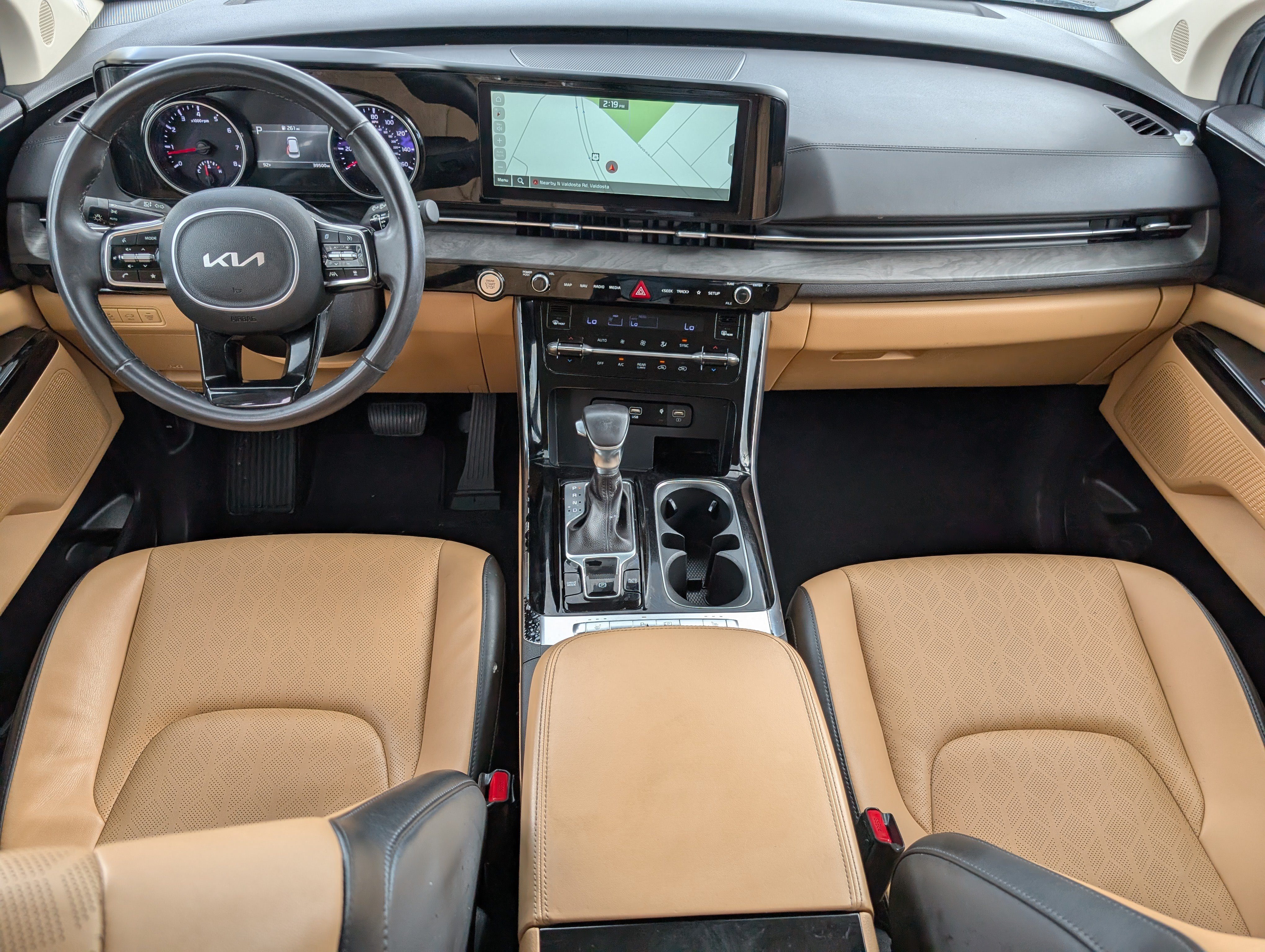 Used 2024 Kia Carnival EX FWD image 5
