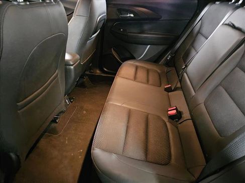 Used 2022 Chevrolet TrailBlazer RS w/ Sun and Liftgate Package image 17