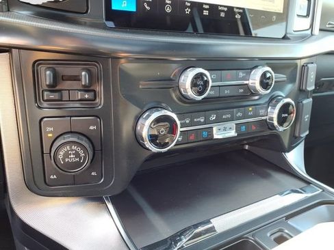 Used 2025 Ford F150 Platinum w/ Equipment Group 702A High AWD/4WD image 28