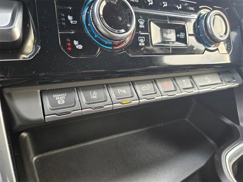 Used 2024 GMC Sierra 2500 Denali Ultimate w/ Max Trailering Package image 17