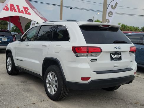 Used 2021 Jeep Grand Cherokee Laredo X RWD image 3