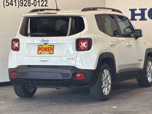 Used 2020 Jeep Renegade Latitude w/ Popular Equipment Group FWD image 3